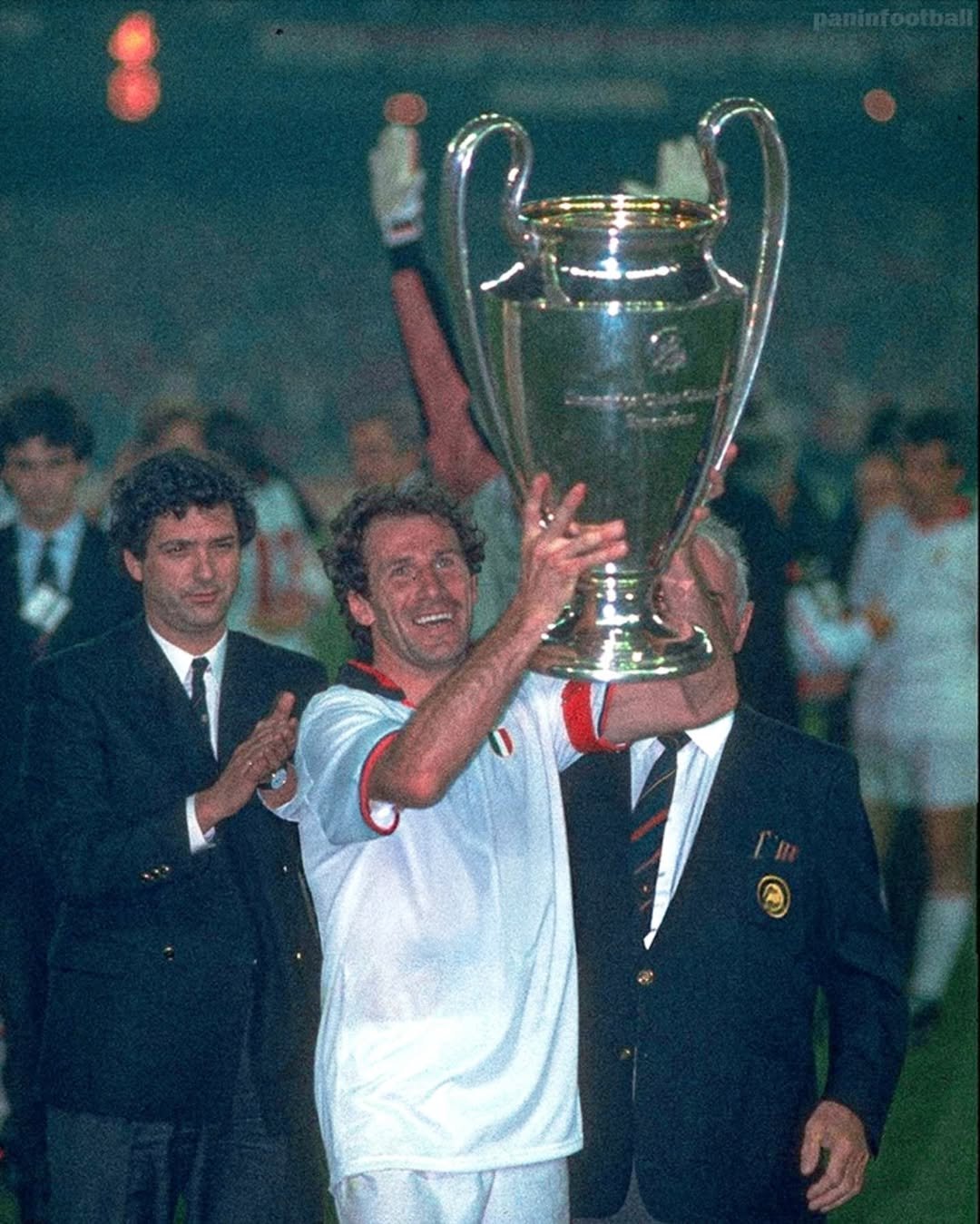 阿莱格里执教AC米兰时隔10年重返米兰执教的简单介绍  第2张