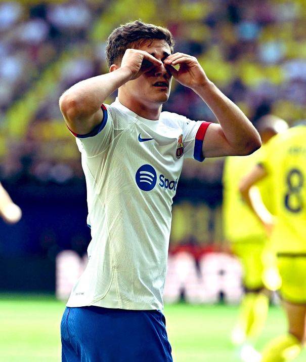 包含曝巴萨有意21岁黄潜前锋艾永将激活解约金条款的词条  第1张