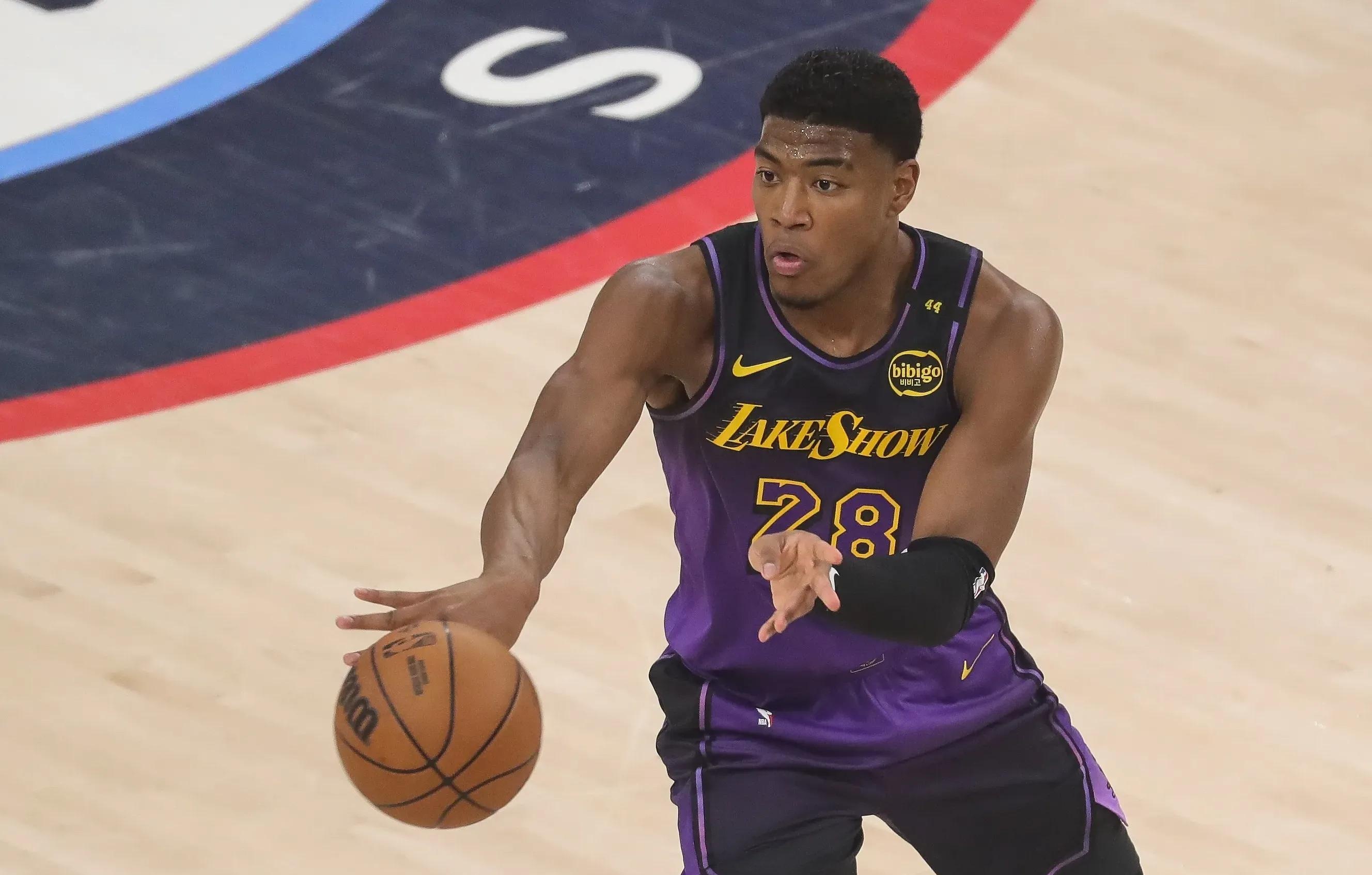 湖人明日将战黄蜂鲍尔和詹姆斯确定缺阵  第1张