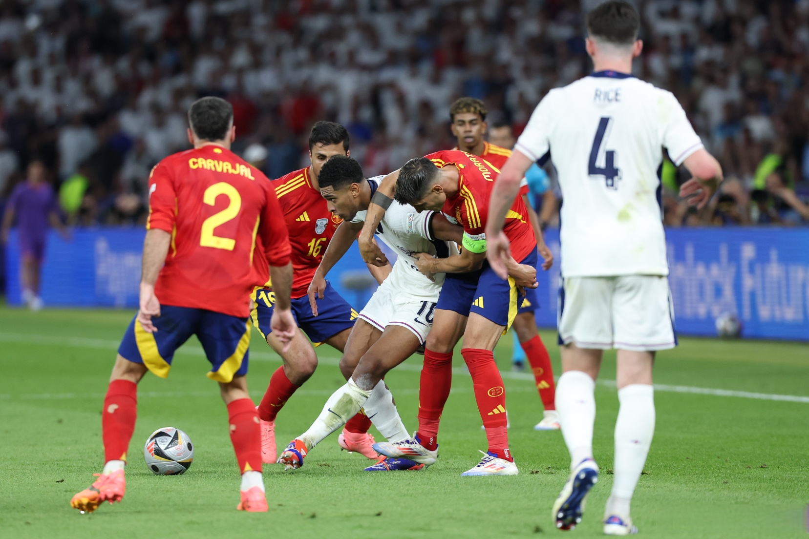 西班牙女足晋级欧洲杯决赛将再次面对英格兰的简单介绍  第1张