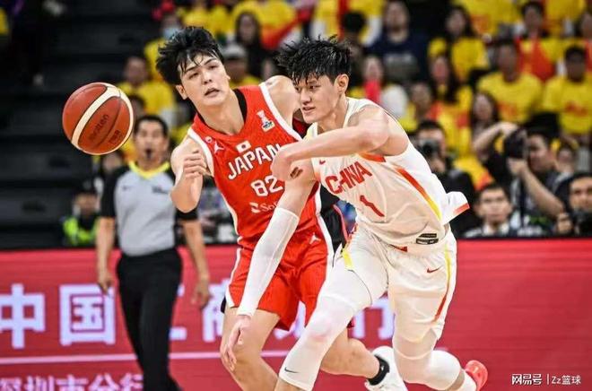 包含中国男篮三分罕见精准23中10赵睿和程帅澎均4中3的词条  第1张