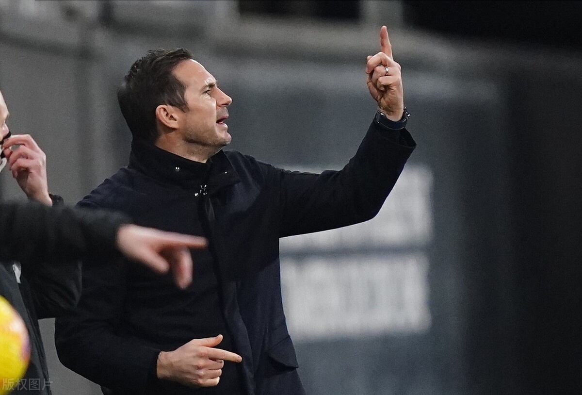 包含热刺球迷辱骂芒特被捕球员本人并不知情的词条  第1张