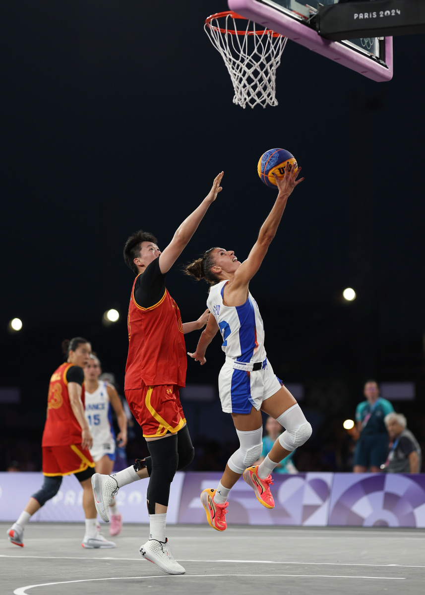 关于WNCAA:路易斯维尔大学女篮VS的信息