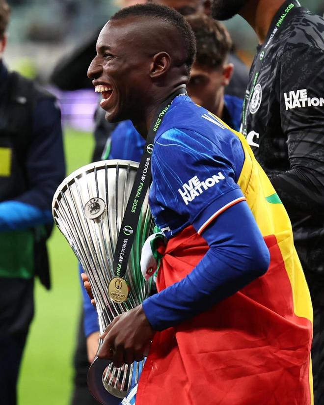 关于欧协联贝蒂斯1-4切尔西蓝军逆转夺冠的信息  第1张