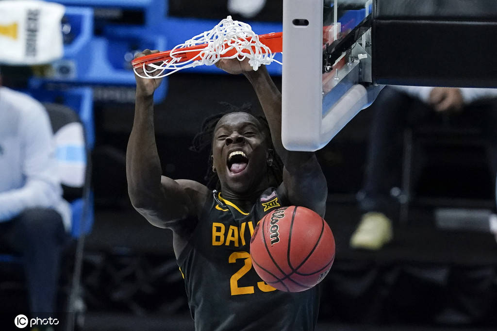 NCAA:圣约翰大学VS贝勒大学的简单介绍