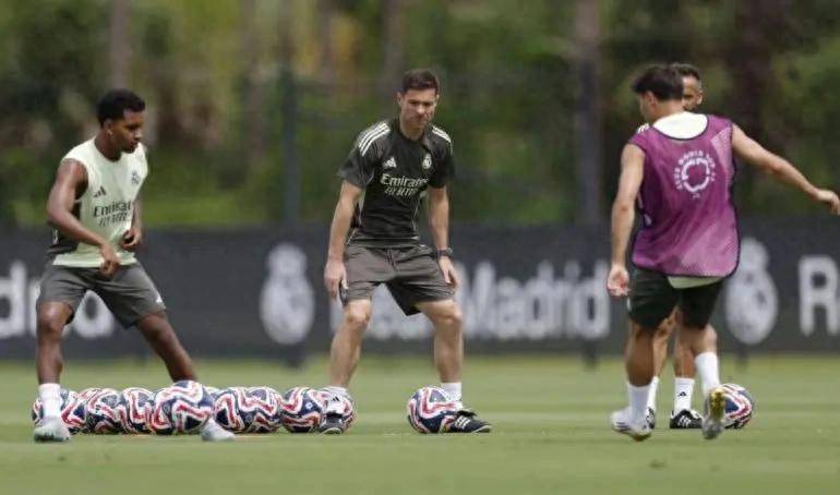 包含罗德里戈希望留在皇马计划重新争取主力位置的词条 第1张 包含罗德里戈希望留在皇马计划重新争取主力位置的词条 第1张