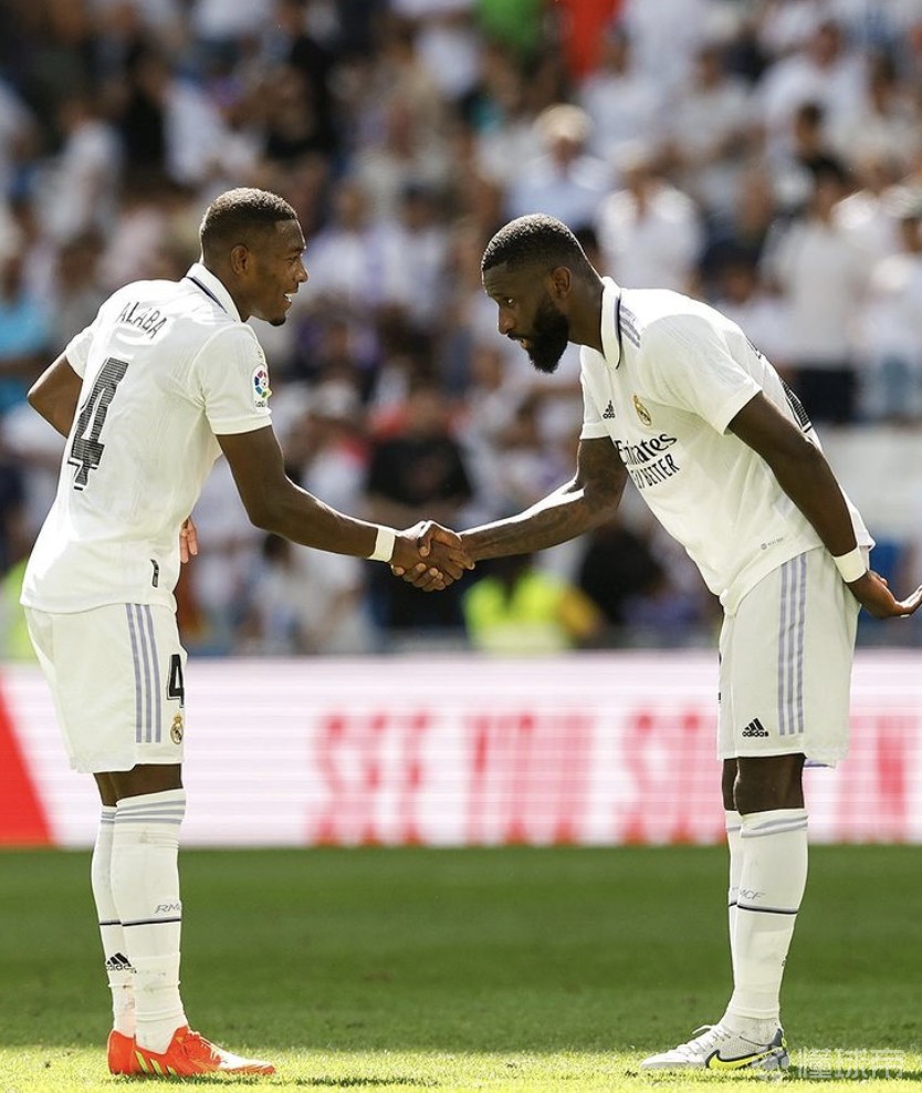 关于阿拉巴吕迪格可能离队米利唐状态将决定皇马是否补强中卫的信息  第2张