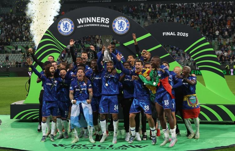 包含切尔西成首支欧战全满贯球队斩获欧协联冠军的词条  第2张