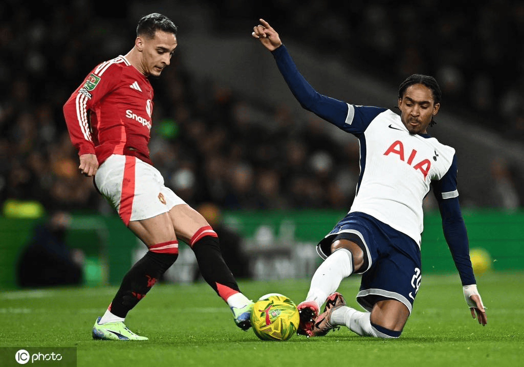 包含滕哈赫想为勒沃库森引进安东尼球员在贝蒂斯找回了近几年来的最好状态的词条