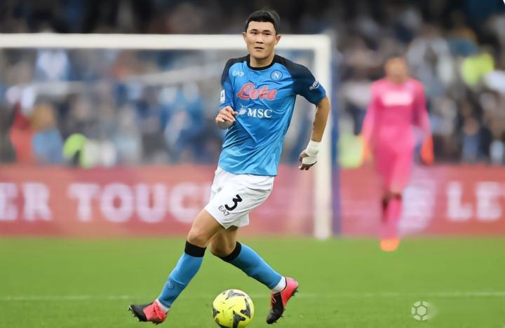 罗马诺:拜仁有意引进维加取代或将离队的金玟哉的简单介绍 第1张 罗马诺:拜仁有意引进维加取代或将离队的金玟哉的简单介绍 第1张