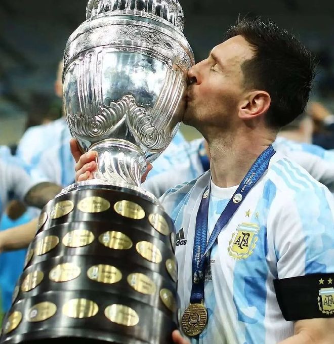 关于萨特帕耶夫打进国家队处子球创下队史最新纪录的信息  第1张