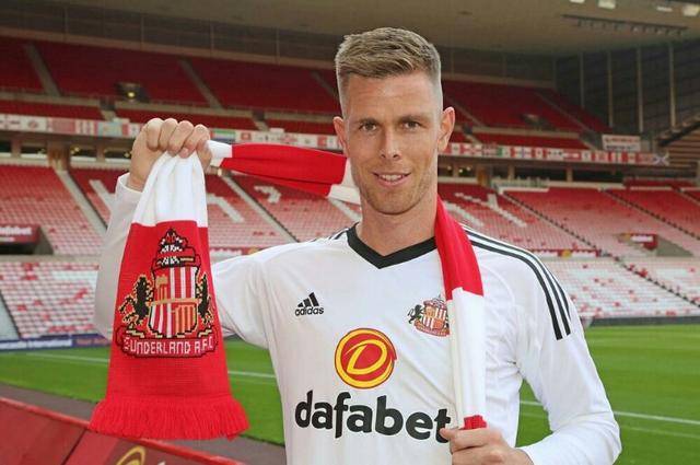 包含桑德兰升至积分榜第二名黑猫新赛季表现出色的词条  第2张