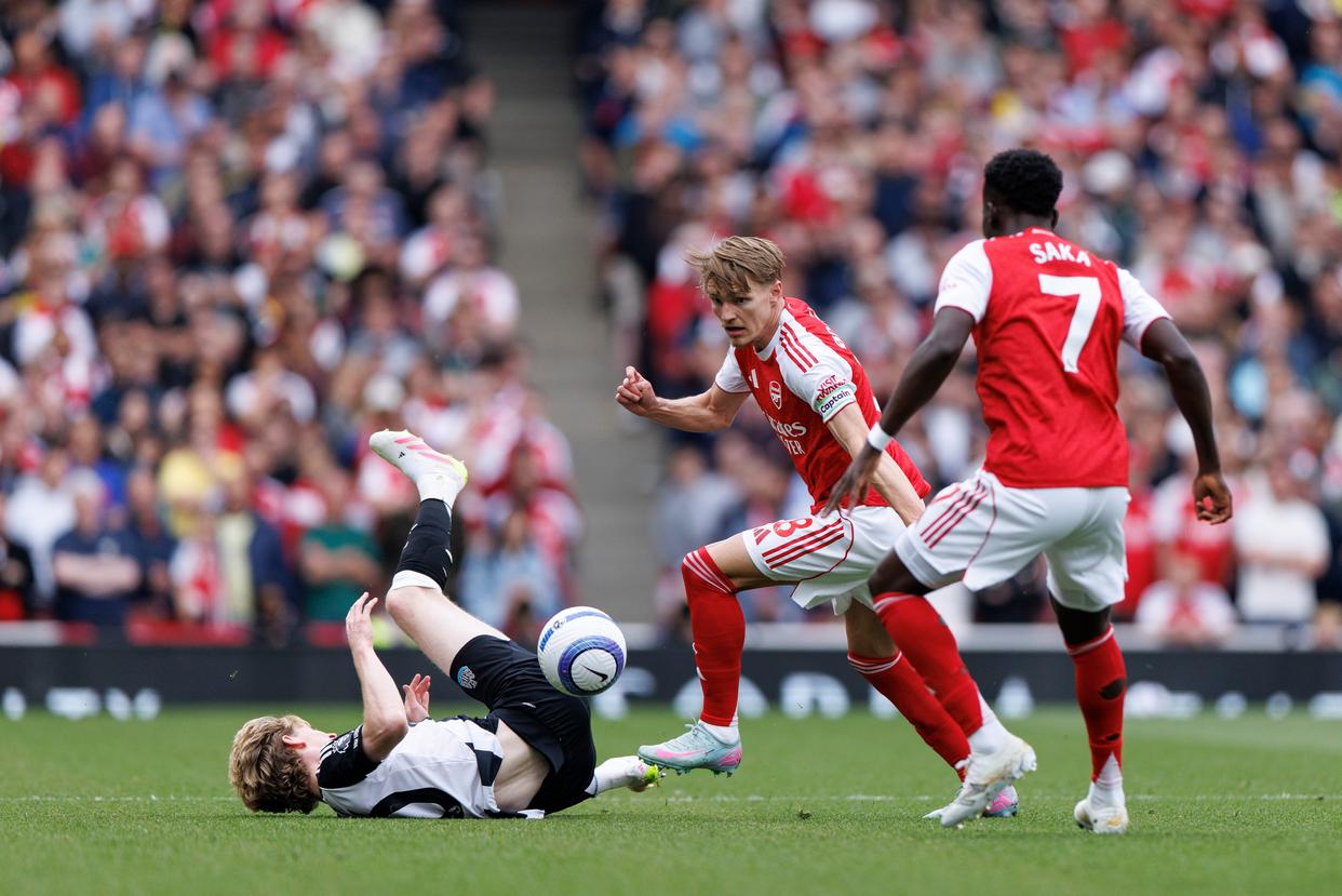 阿森纳英超夺冠概率接近七成蓝月军团与红军排名其后的简单介绍  第1张