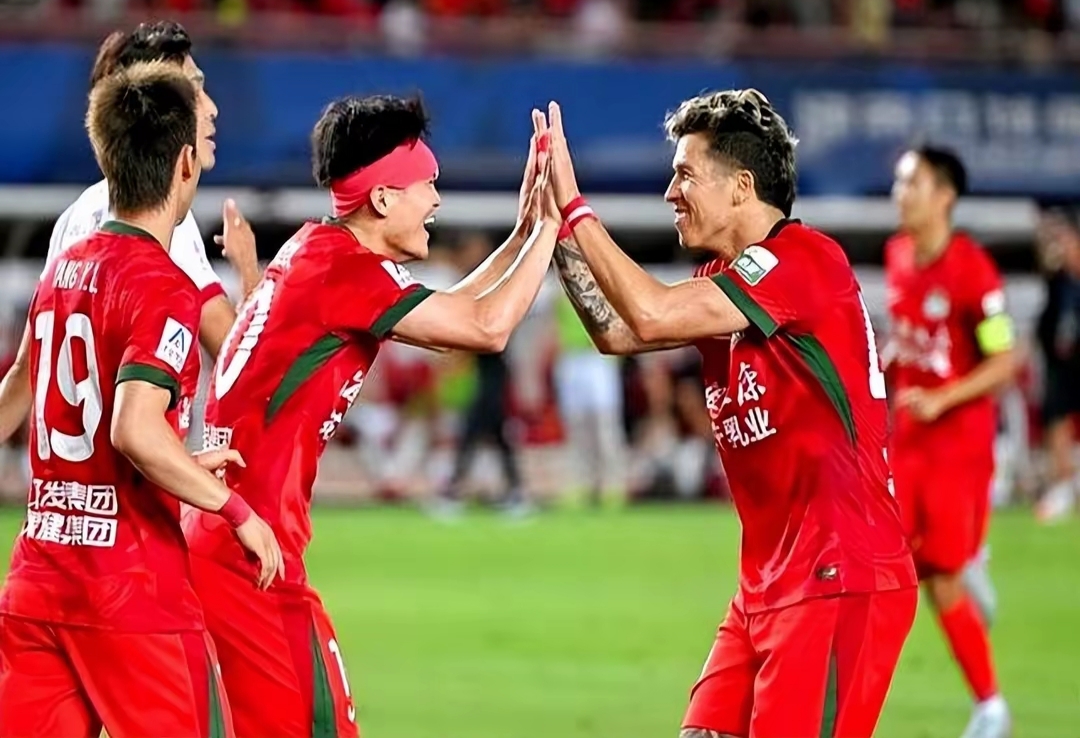 媒体：河南队一周两战申花找回韧性取得一胜一负  第1张