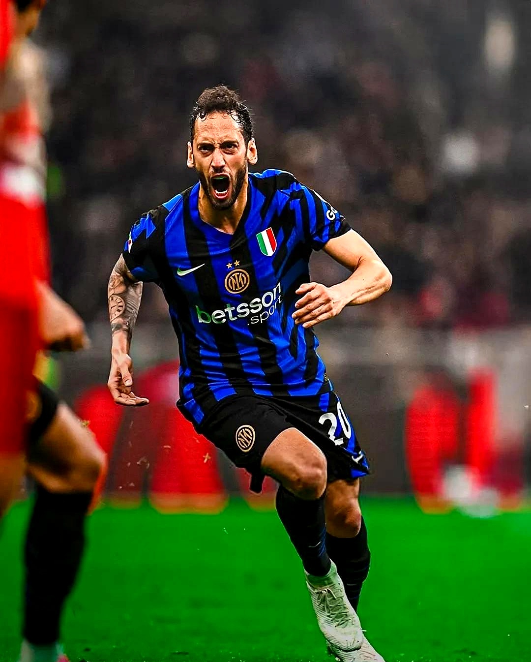 关于罗马诺：萨内加盟加拉塔萨雷签约至2028年的信息