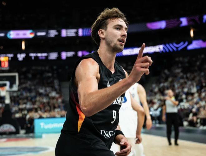 包含德国男篮欧锦赛小组赛5战全胜收官创56年来净胜分纪录的词条  第1张