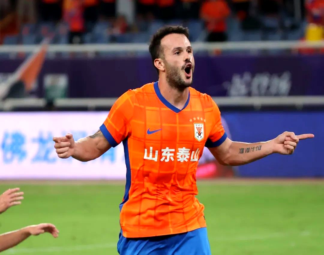 包含山东泰山队14日出征深圳球队很可能无法凑齐23人名单的词条