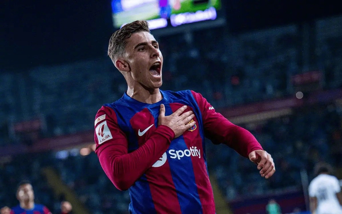 切尔西报价费尔明巴萨面临抉择的简单介绍  第1张