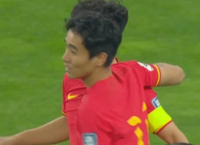 包含武磊不在伊万计划中球员已经退出国家队的词条