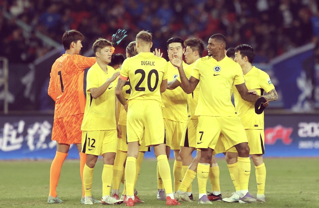 中超上海申花1-0深圳新鹏城路易斯闪击破门申花延续争冠希望的简单介绍 第2张 中超上海申花1-0深圳新鹏城路易斯闪击破门申花延续争冠希望的简单介绍 第2张