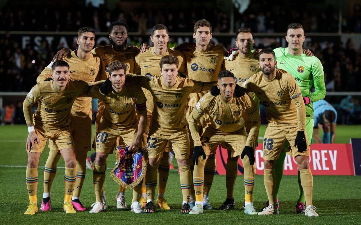 拉菲尼亚恢复进展顺利预计本周恢复集体训练的简单介绍  第2张